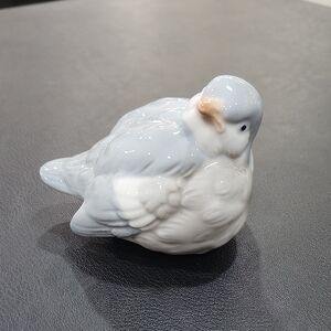 VINTAGE OTAGIRI HAND PAINTED  PORCELAIN BIRD FIGURINE